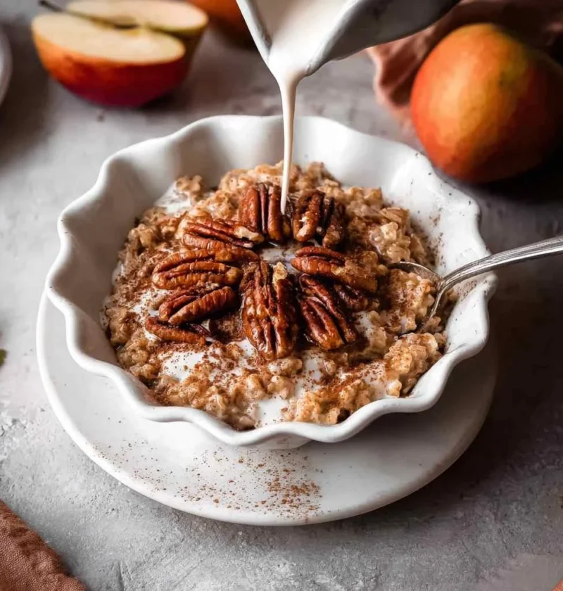 Baked Apple Cinnamon Steel Cut Oats One Pot