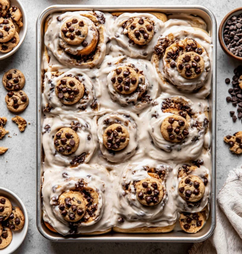 Chocolate Chip Cookie Rolls