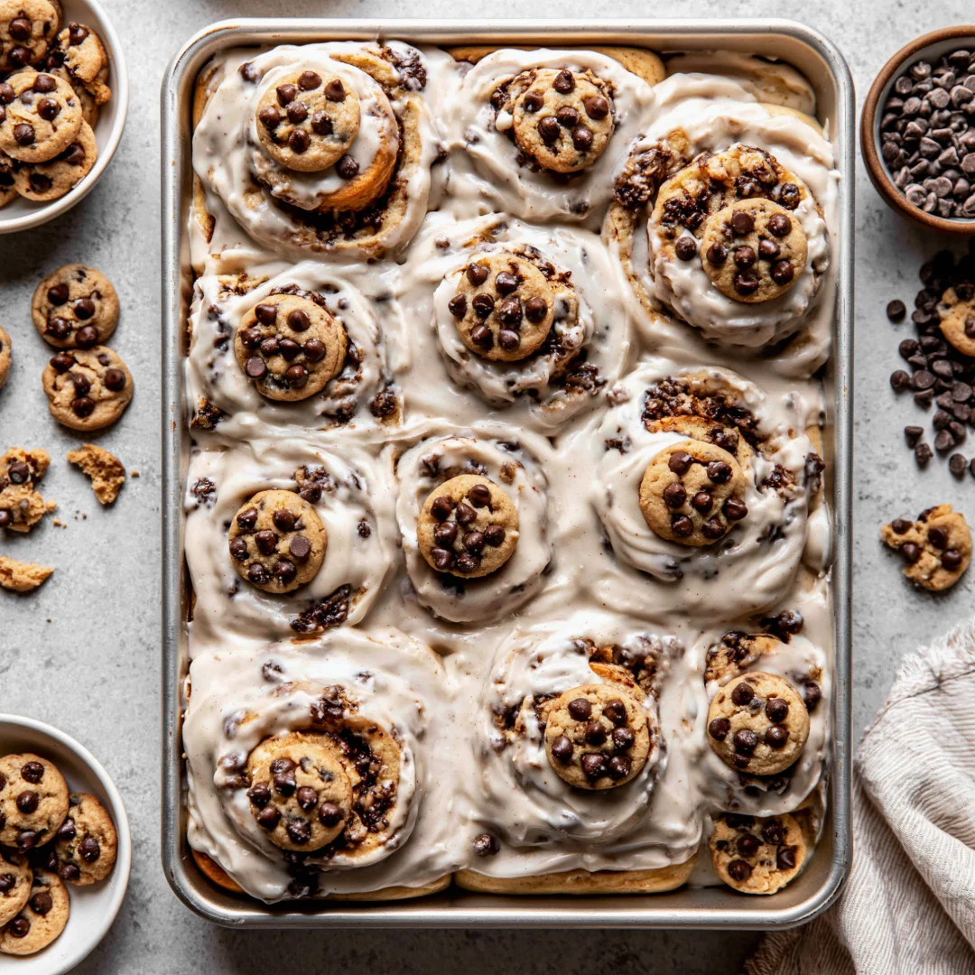 Chocolate Chip Cookie Rolls