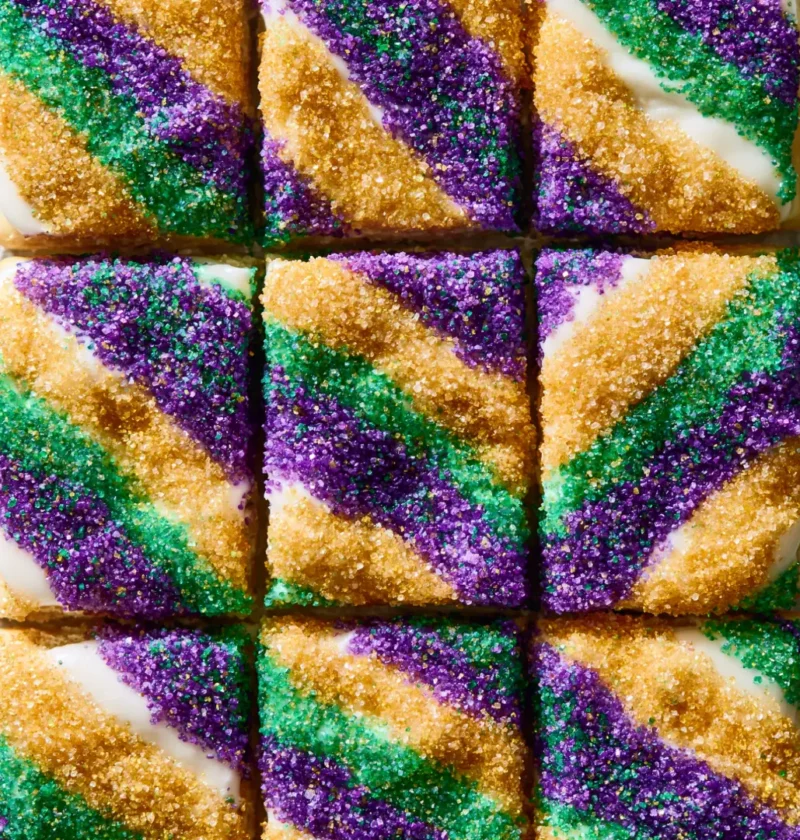 King Cake Cheesecake Bars